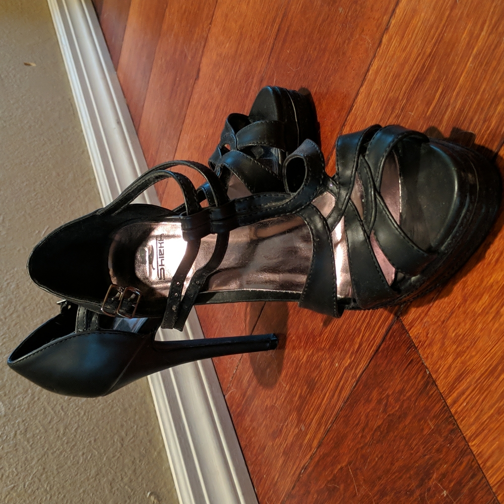 "Shiekh" heels